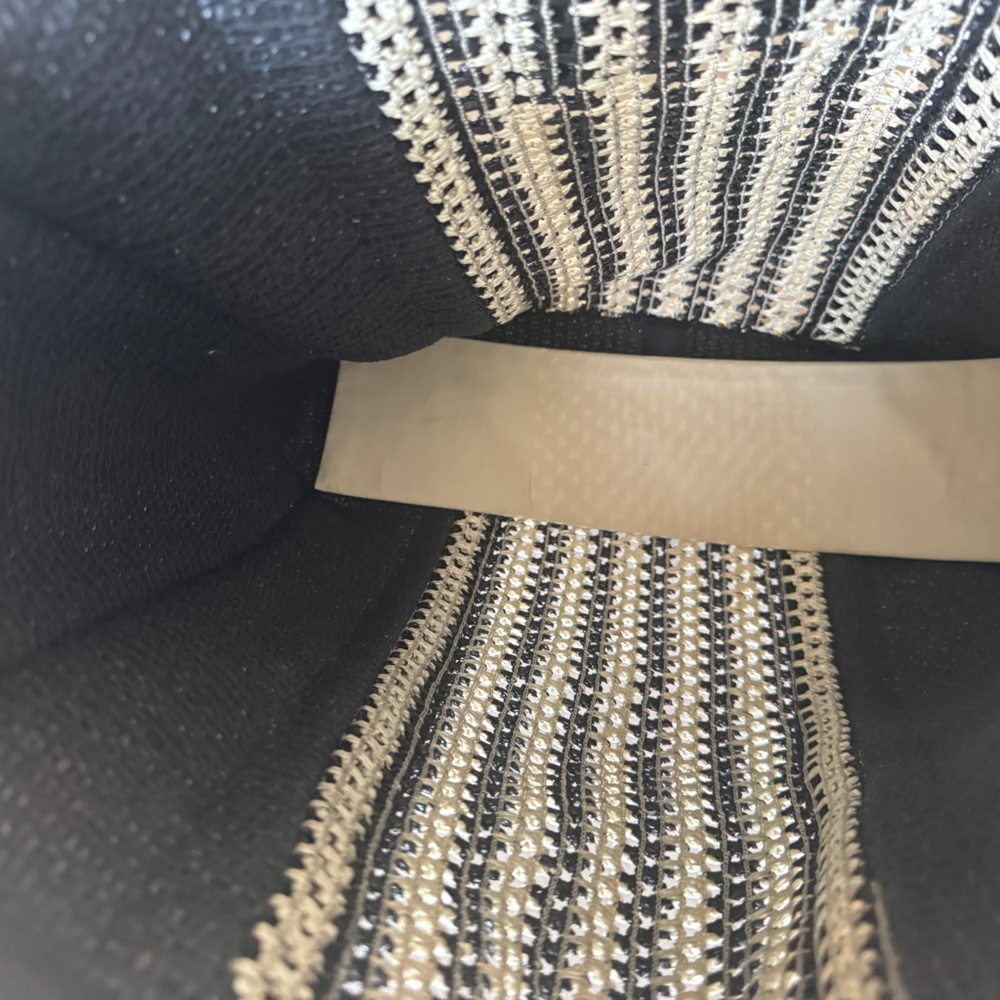 Isabel Marant Black and Cream Tote - Picture 5 of 6